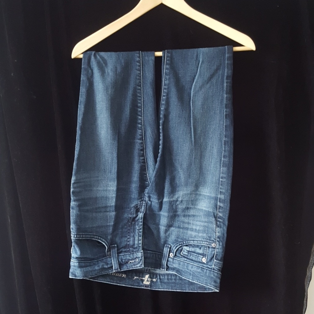Jeans - Picture 2 of 3